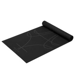 Gaiam 6mm Alignment Yoga Mat -Swimming Shops 7009128317096 black 3a