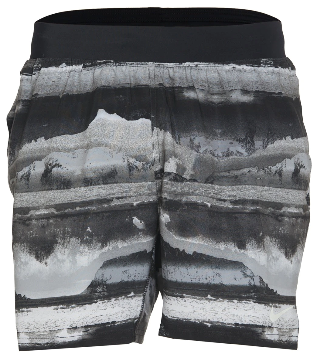 Nike Men's Adventure 17.5" Swim Trunkss 1 Nike Men's Adventure 17.5" Swim Trunkss