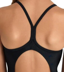 Girls' Arena Light Drop Solid One Piece Swimsuit (Toddler, Little Kid, Big Kid) -Swimming Shops 7626452992168 blackblack 3a